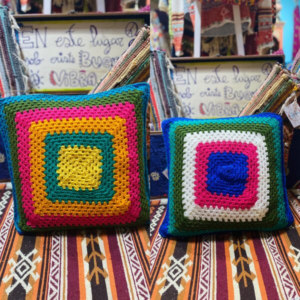 Funda Cojín Crochet Amarillo y Rosa (Doble Color)